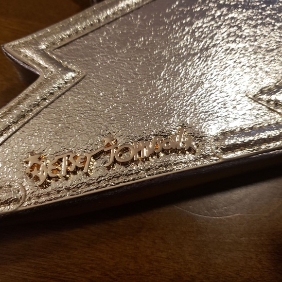 Betsey Johnson "Wonder Woman" Clutch Purse NWT - Picture 2 of 8